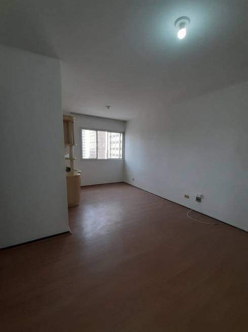 Foto 1 de Apartamento com 3 Quartos para alugar, 100m² em Batel, Curitiba