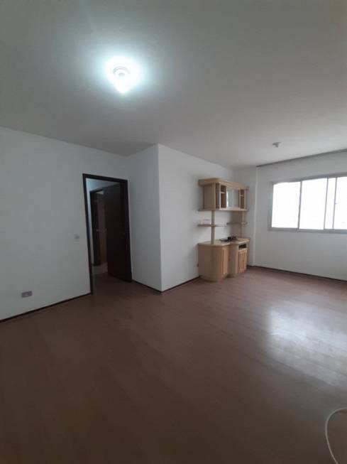 Foto 4 de Apartamento com 3 Quartos para alugar, 100m² em Batel, Curitiba