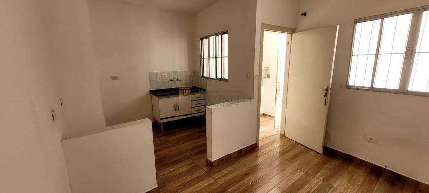 Foto 1 de Casa com 1 Quarto para alugar, 35m² em Vila Ipojuca, São Paulo