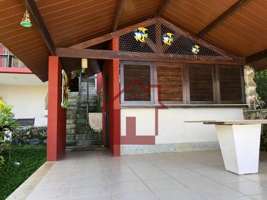 Foto 1 de Casa com 3 Quartos à venda, 242m² em Ponta Leste, Angra dos Reis