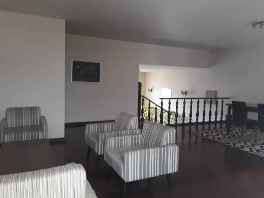 Foto 1 de Casa com 4 Quartos para alugar, 506m² em Laranjeiras, Rio de Janeiro