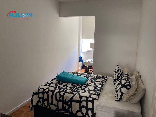 Foto 4 de Apartamento com 2 Quartos à venda, 74m² em Leme, Rio de Janeiro
