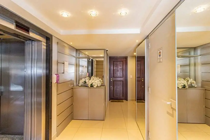 Foto 2 de Apartamento com 2 Quartos para alugar, 66m² em Mossunguê, Curitiba