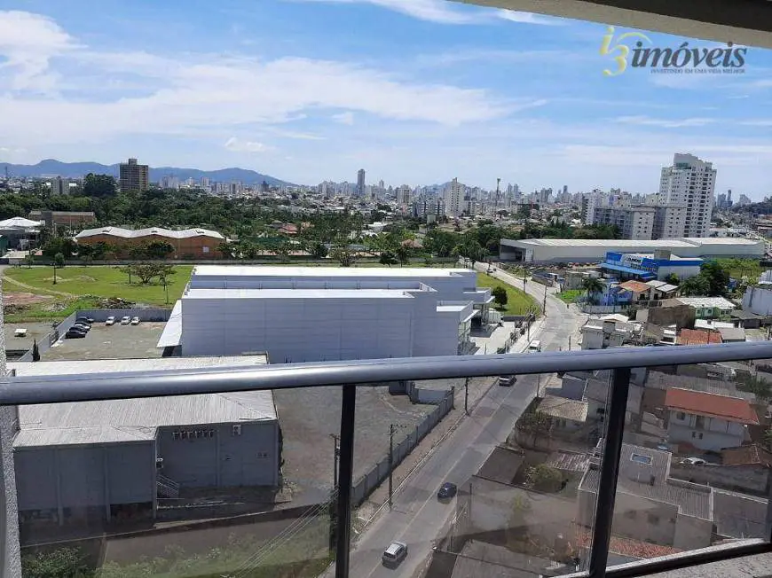 Foto 5 de Apartamento com 3 Quartos para alugar, 84m² em Ressacada, Itajaí