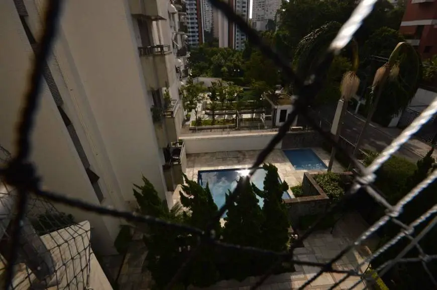 Foto 5 de Apartamento com 4 Quartos à venda, 196m² em Panamby, São Paulo