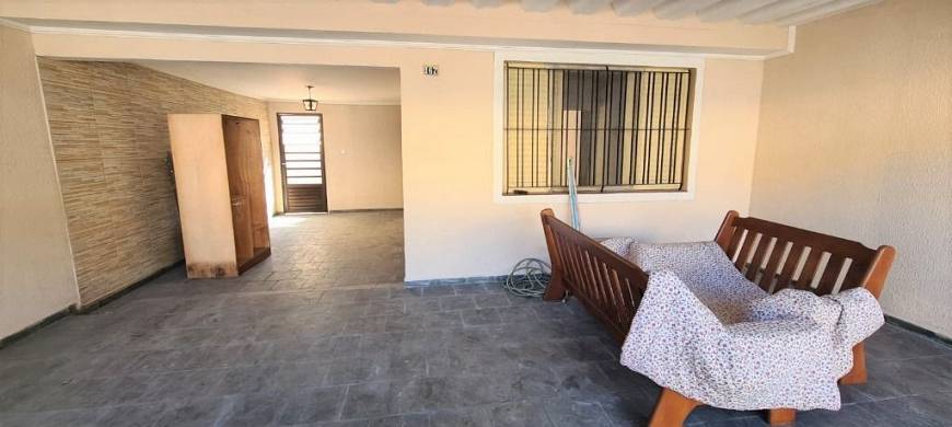 Foto 1 de Casa com 2 Quartos para alugar, 122m² em Vila Curuçá, Santo André