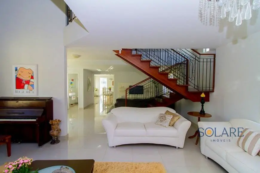 Foto 2 de Casa com 6 Quartos à venda, 276m² em Santa Mônica, Florianópolis