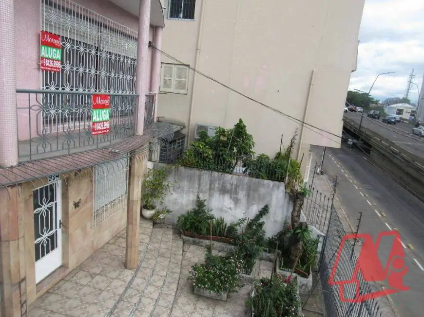 Foto 1 de Casa de Condomínio com 5 Quartos para alugar, 180m² em Rio Branco, Porto Alegre