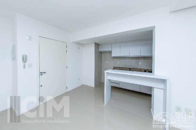 Foto 5 de Apartamento com 2 Quartos para alugar, 58m² em Santana, Porto Alegre