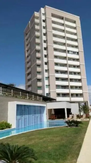 Foto 1 de Apartamento com 3 Quartos para alugar, 106m² em Engenheiro Luciano Cavalcante, Fortaleza