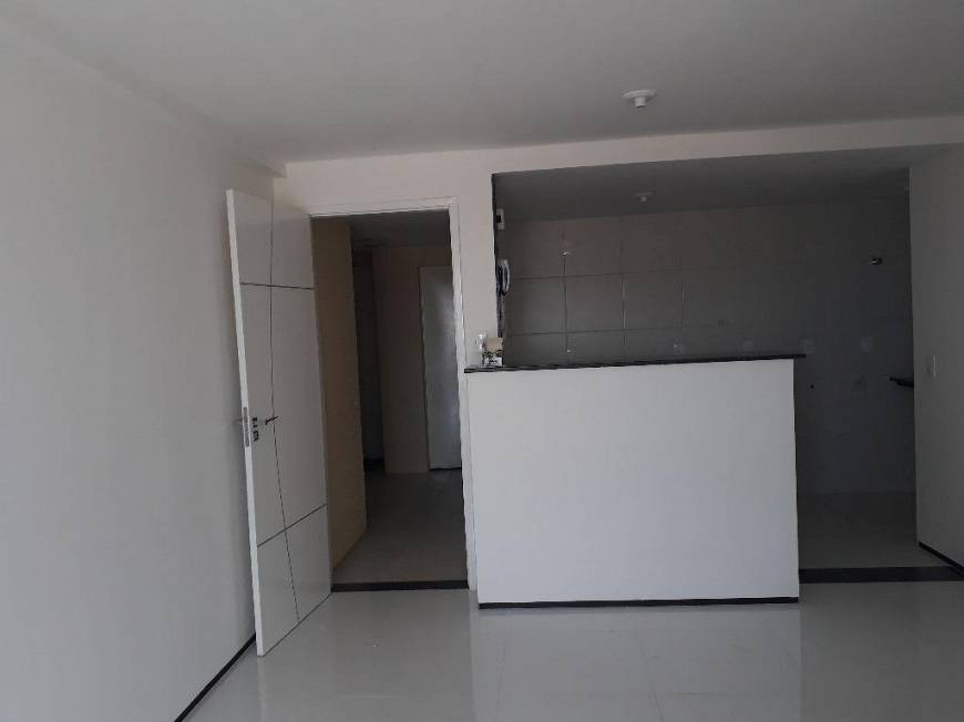 Foto 4 de Apartamento com 3 Quartos para alugar, 70m² em Fátima, Fortaleza