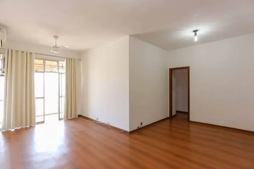 Foto 1 de Apartamento com 3 Quartos para alugar, 115m² em Maracanã, Rio de Janeiro