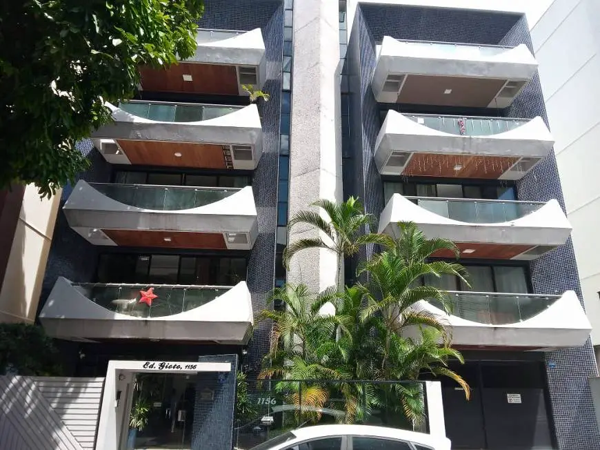 Foto 1 de Apartamento com 4 Quartos à venda, 180m² em Jardim da Penha, Vitória