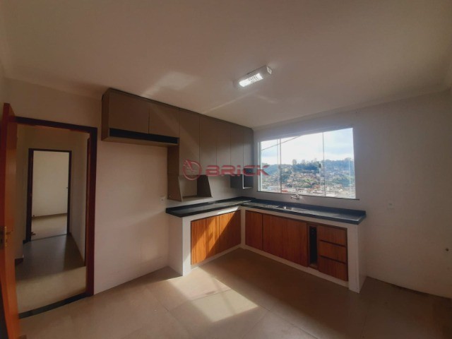 Foto 1 de Casa com 3 Quartos para alugar, 100m² em São Pedro, Teresópolis