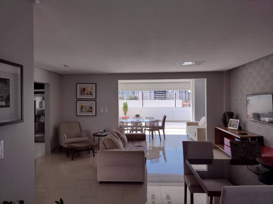 Foto 2 de Casa com 4 Quartos à venda, 310m² em Itaigara, Salvador