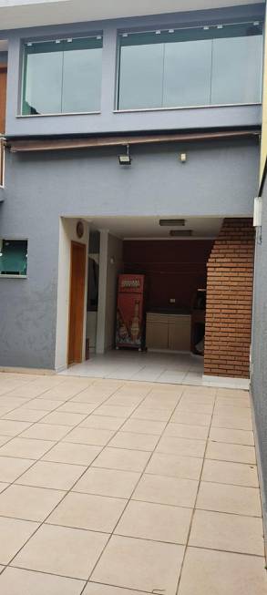 Foto 1 de Sobrado com 4 Quartos à venda, 279m² em Santa Maria, São Caetano do Sul