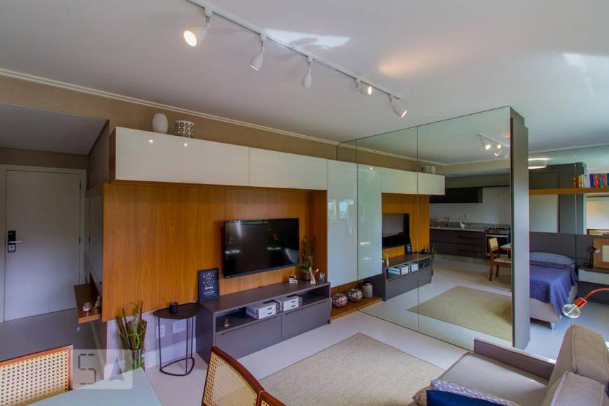 Foto 1 de Apartamento com 1 Quarto para alugar, 47m² em Centro, Florianópolis