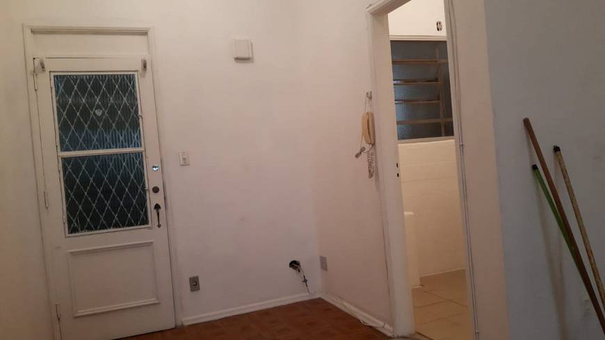 Foto 2 de Apartamento com 1 Quarto para alugar, 36m² em Leme, Rio de Janeiro