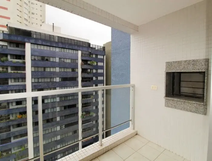 Foto 5 de Apartamento com 2 Quartos para alugar, 77m² em Centro, Curitiba