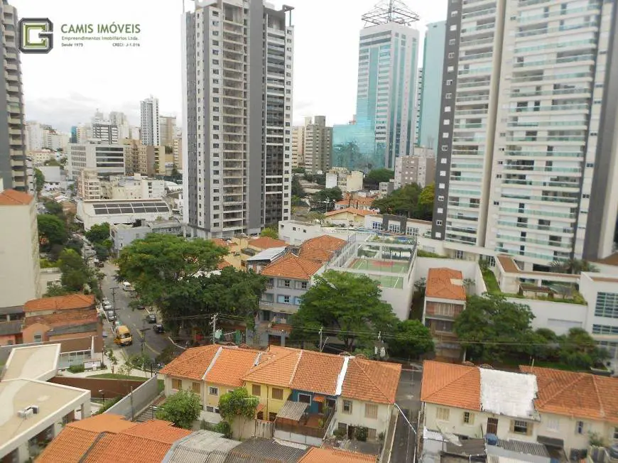 Foto 4 de Apartamento com 3 Quartos para alugar, 80m² em Aclimação, São Paulo