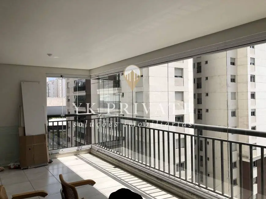 Foto 3 de Apartamento com 3 Quartos para alugar, 168m² em Água Branca, São Paulo