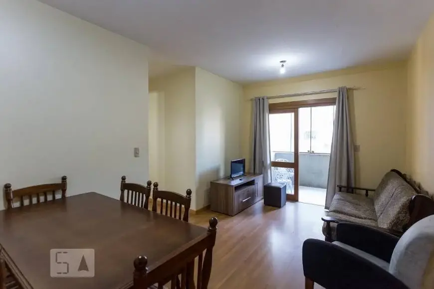 Foto 1 de Apartamento com 3 Quartos para alugar, 83m² em Camaquã, Porto Alegre