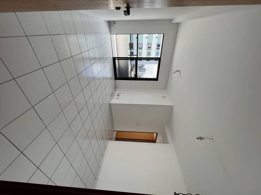 Foto 1 de Apartamento com 3 Quartos para alugar, 62m² em Encruzilhada, Recife