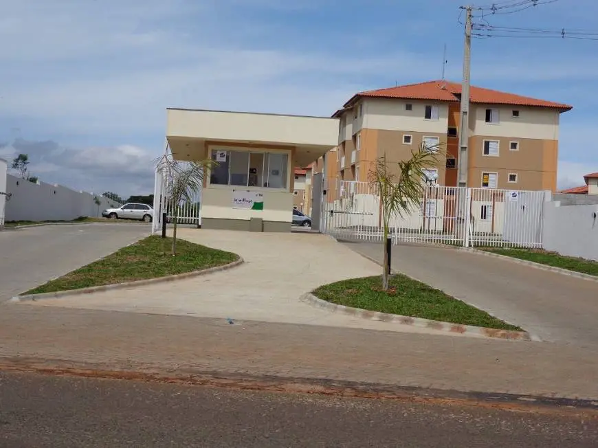 Foto 1 de Apartamento com 3 Quartos para alugar, 65m² em Uvaranas, Ponta Grossa