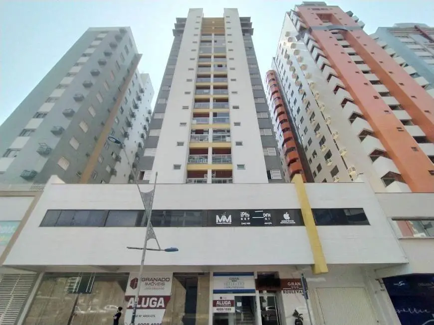 Foto 1 de Apartamento com 3 Quartos à venda, 97m² em Zona 07, Maringá