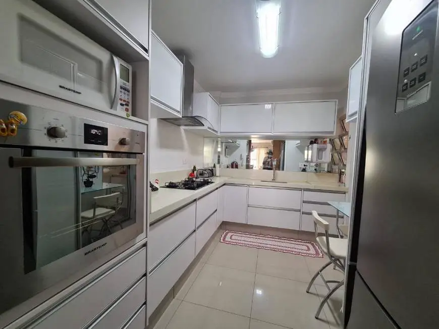 Foto 4 de Apartamento com 3 Quartos à venda, 97m² em Zona 07, Maringá