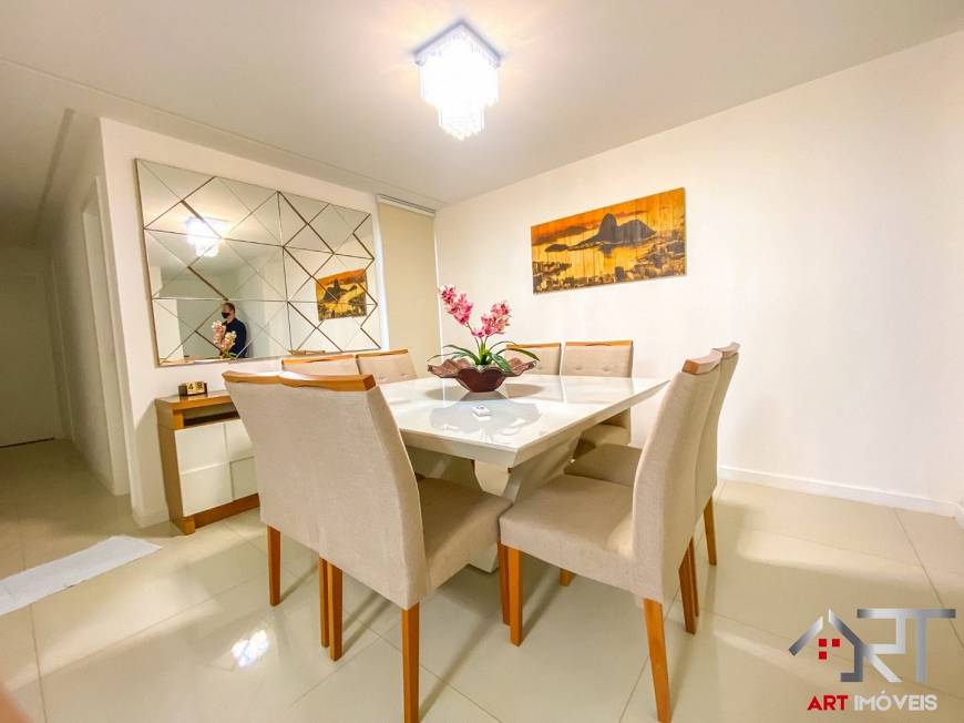 Foto 2 de Apartamento com 4 Quartos à venda, 140m² em Itapuã, Vila Velha