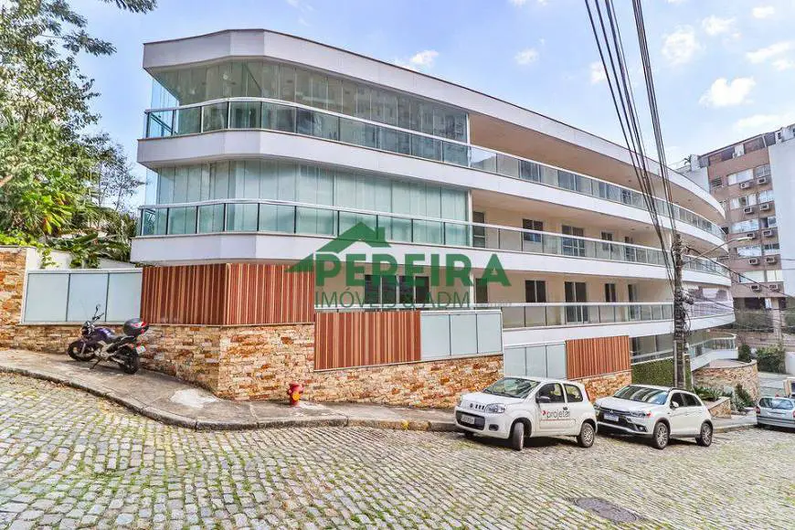 Foto 1 de Apartamento com 4 Quartos à venda, 164m² em Lagoa, Rio de Janeiro