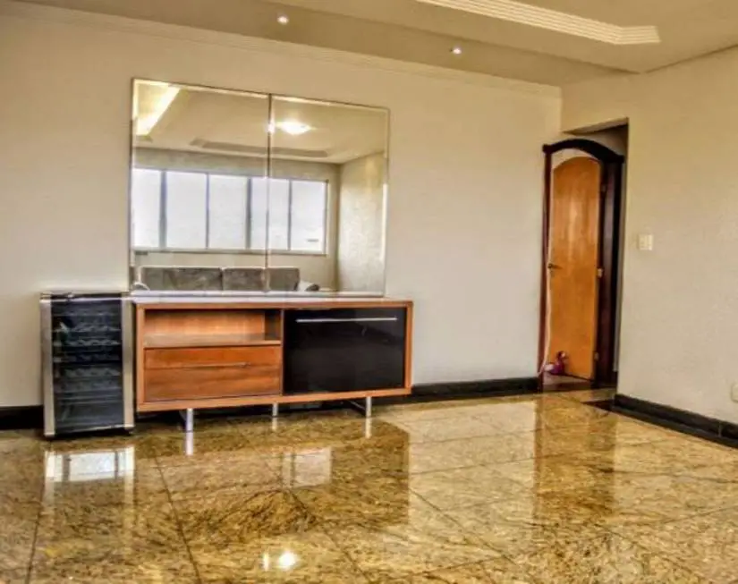 Foto 1 de Apartamento com 4 Quartos à venda, 138m² em Sagrada Família, Belo Horizonte