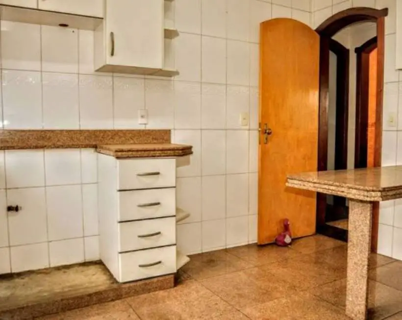 Foto 4 de Apartamento com 4 Quartos à venda, 138m² em Sagrada Família, Belo Horizonte