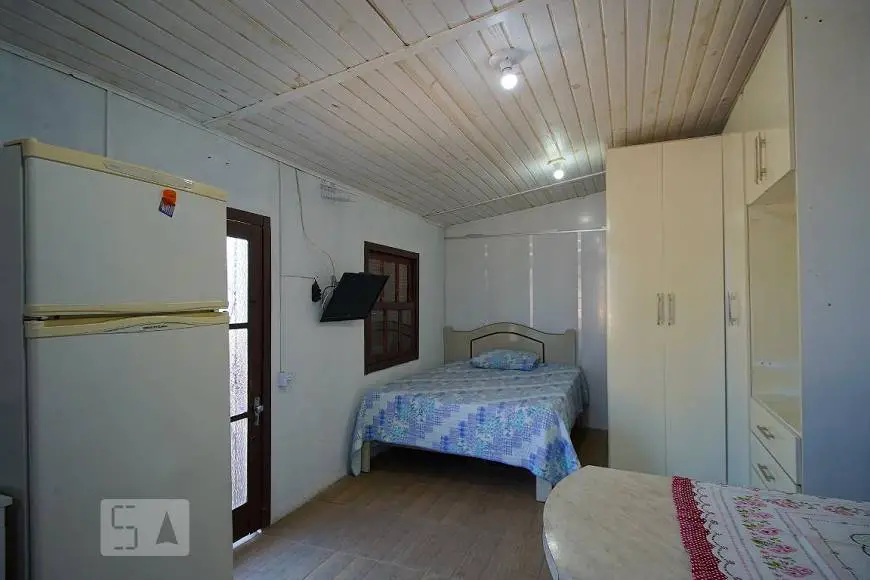 Foto 1 de Casa com 1 Quarto para alugar, 30m² em Rio Branco, Canoas