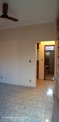 Foto 4 de Casa com 1 Quarto para alugar, 50m² em Vila Tibério, Ribeirão Preto