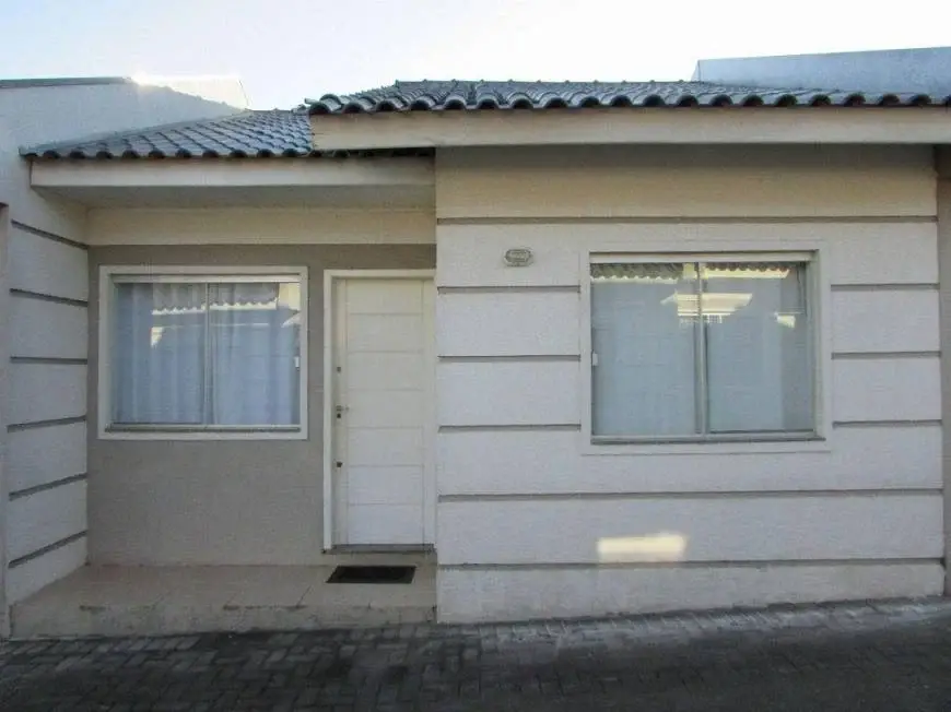 Foto 1 de Casa com 2 Quartos para venda ou aluguel, 50m² em Boa Vista, Ponta Grossa