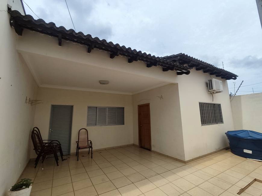 Foto 2 de Casa com 2 Quartos para alugar, 110m² em Centro Sul, Várzea Grande