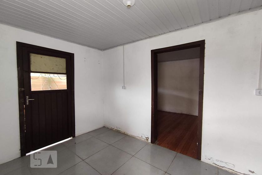 Foto 2 de Casa com 2 Quartos para alugar, 70m² em Mathias Velho, Canoas