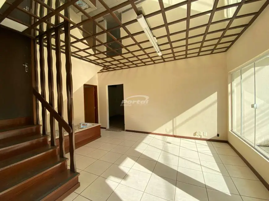 Foto 3 de Casa com 2 Quartos para alugar, 270m² em Vila Nova, Blumenau