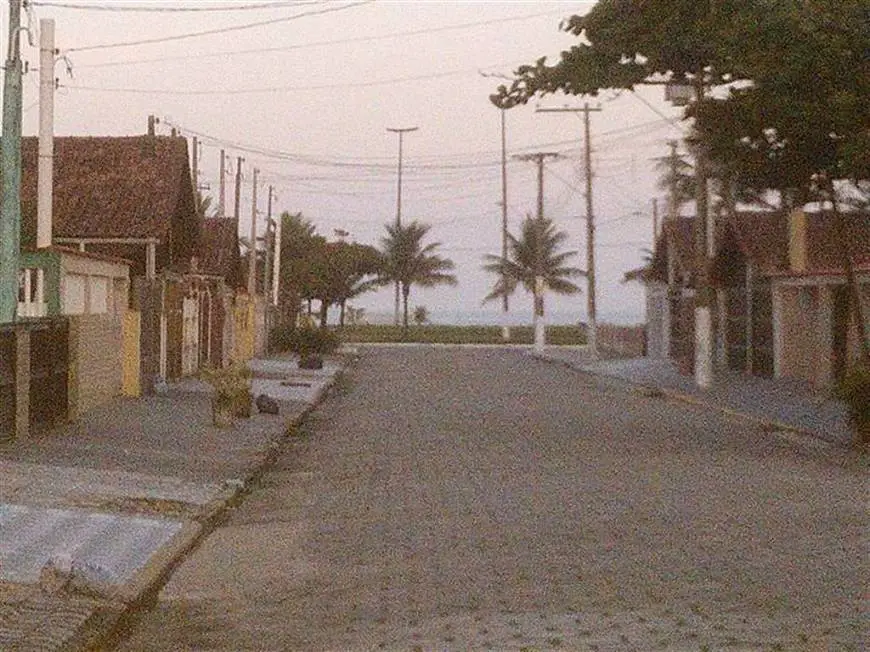 Foto 2 de Casa com 2 Quartos à venda, 100m² em Vilamar, Praia Grande