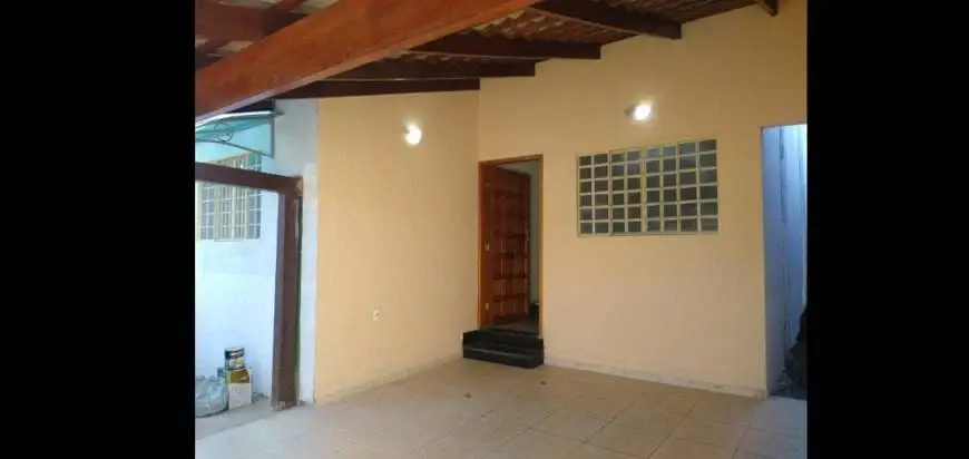 Foto 2 de Casa com 3 Quartos para alugar, 170m² em Loteamento Residencial América, Anápolis