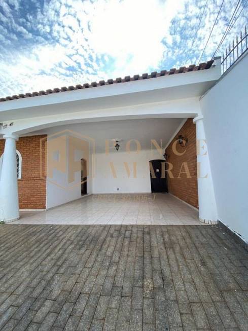 Foto 1 de Casa com 4 Quartos para alugar, 250m² em Vila Mesquita, Bauru