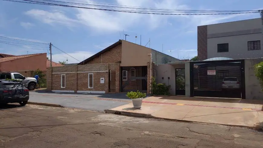 Foto 2 de Casa com 5 Quartos à venda, 230m² em Jardim TV Morena, Campo Grande