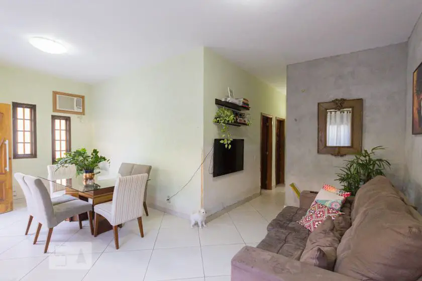 Foto 1 de Casa de Condomínio com 2 Quartos para alugar, 170m² em Anil, Rio de Janeiro