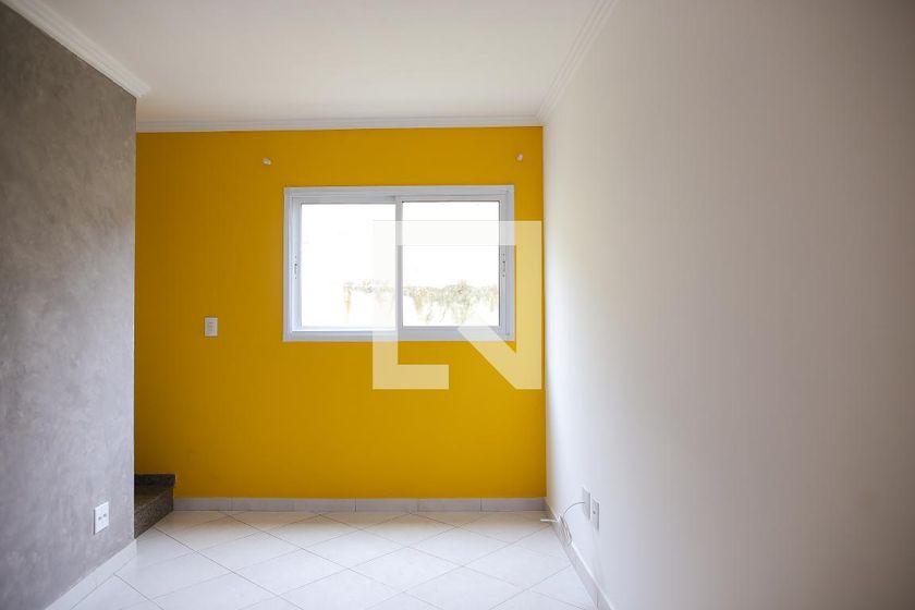 Foto 2 de Casa de Condomínio com 2 Quartos para alugar, 90m² em Jardim Bela Vista, Santo André