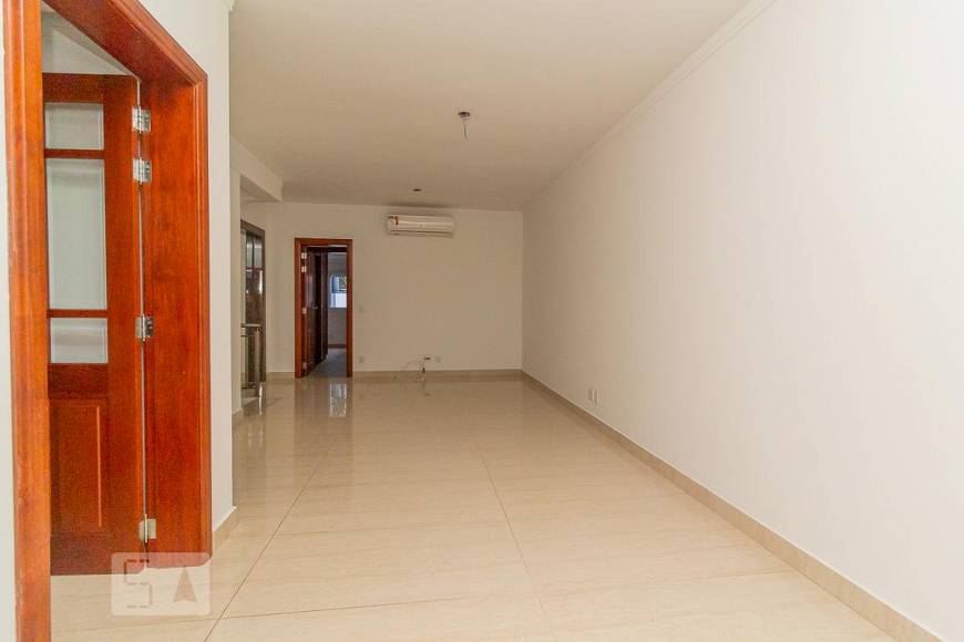 Foto 1 de Casa de Condomínio com 3 Quartos para alugar, 167m² em Cristal, Porto Alegre