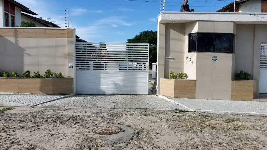 Foto 1 de Casa de Condomínio com 4 Quartos à venda, 163m² em Engenheiro Luciano Cavalcante, Fortaleza