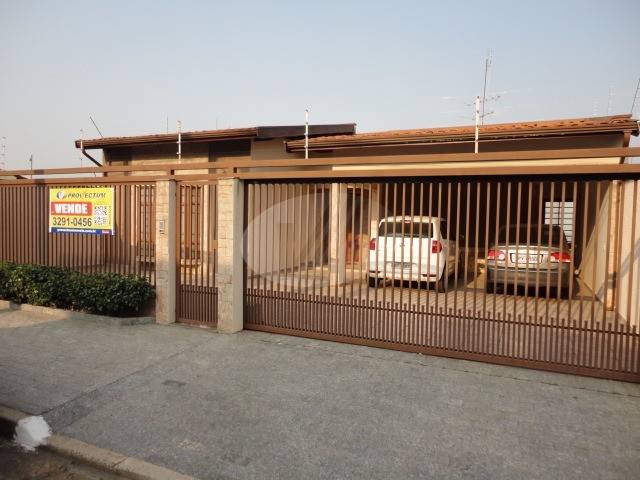 Foto 1 de Sobrado com 4 Quartos à venda, 258m² em Vila Brandina, Campinas