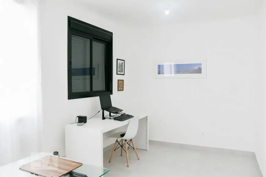 Foto 1 de Apartamento com 1 Quarto para alugar, 40m² em Jardim Marajoara, São Paulo